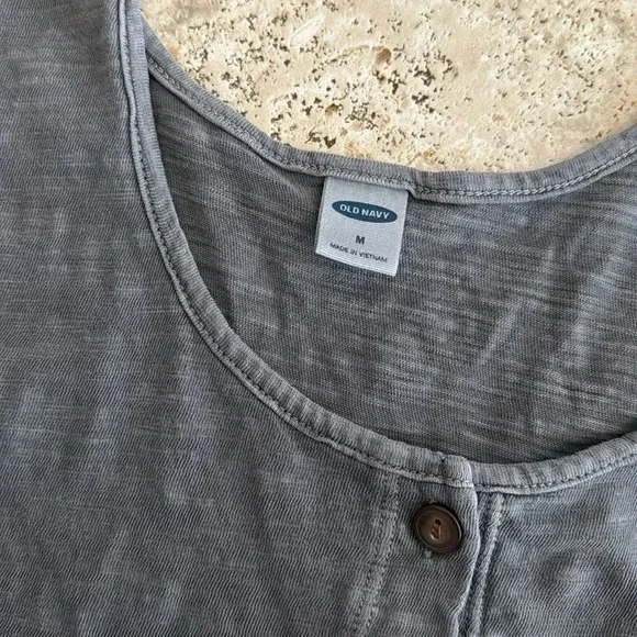 Women’s Old Navy button down tank medium - Picture 2 of 3